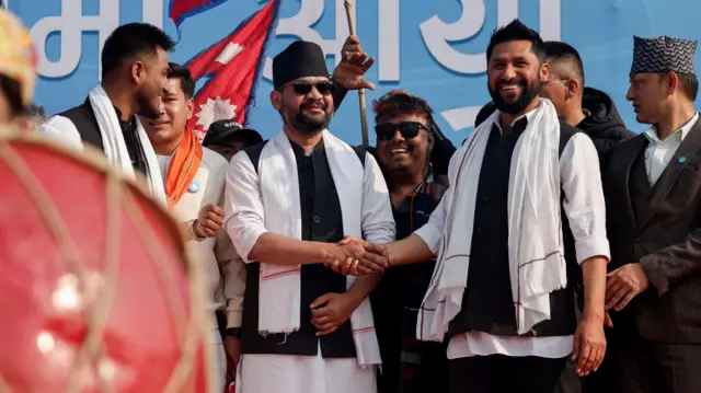 चुनावी प्रचारप्रसारका क्रममा बालेन र रवि लामिछाने