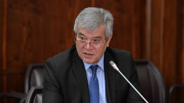Мамлекеттик катчы Сүйүнбек Касмамбетов
