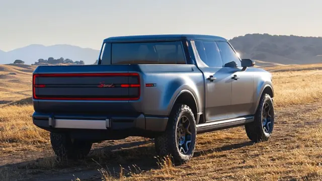 نمای عقب وانت اسکات ترا