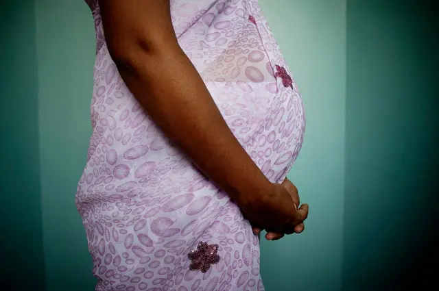 'সারোগেসি'র মাধ্যমে নাতি-নাতনির জন্ম ঘটাতে চান দিল্লির ওই দম্পতি - প্রতীকী ছবি