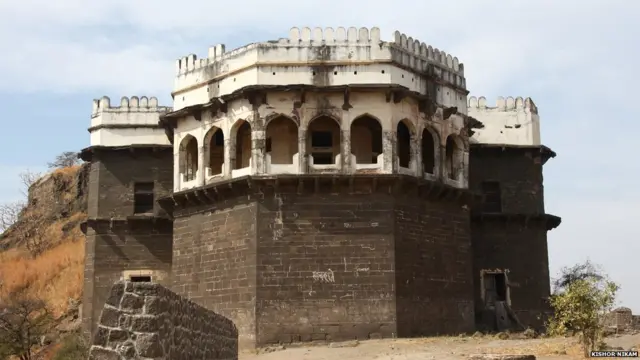 देवगिरी किल्ल्याच्या माथ्यावर असलेली 'बारादरी' वास्तू