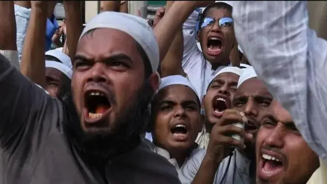 बांग्लादेश में विरोध प्रदर्शन की तस्वीर.