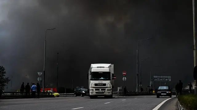 Москва в диму після удару по НПЗ в Капотні 