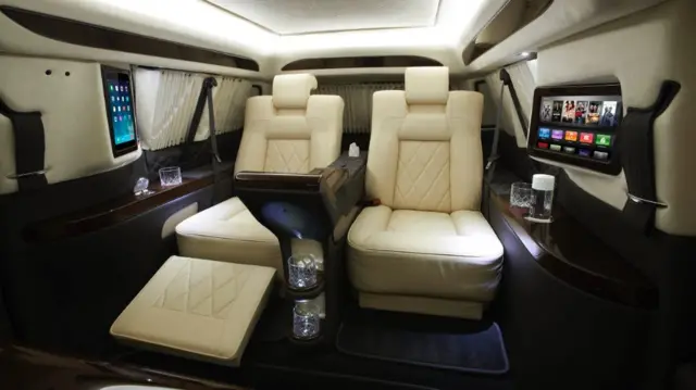 اتاق لوکس رضوانی ونجنس