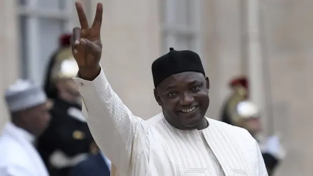 Adama Barrow na im dey announce say win di election.