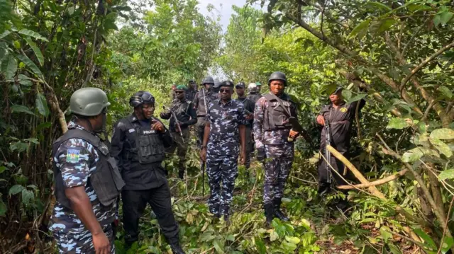 Ndị uweojii abaala ọhịa iji napụta ndị a tọọrọ na Ngor Okpala, Imo Steeti