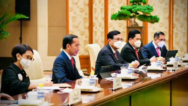 Jokowi, China