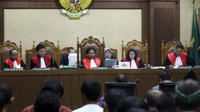 Sidang e-KTP