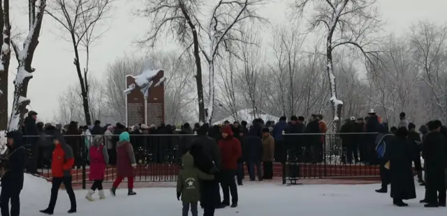 Уйкубуз качып, дары-дармек ичсек да кыйнала бердик деп ал жактан көчүп кеткендер бар