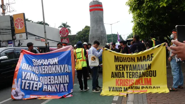 Sejumlah pegiat lingkungan dan masyrakat menggelar aksi Global Climate Strike 2023 untuk mengangkat kesadaran atas isu krisis iklim.