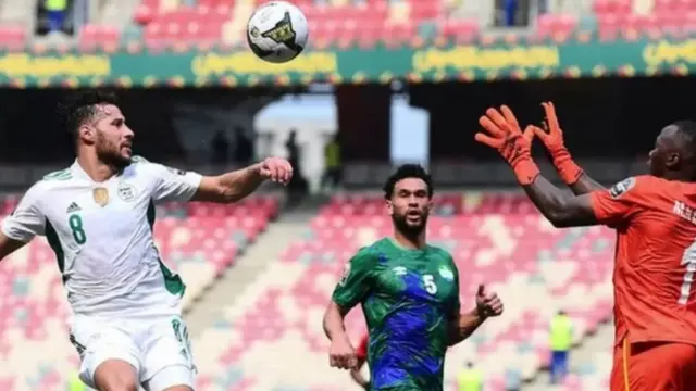 الجزائر وسيراليون