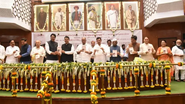 विलासराव देशमुख, विधान भवन