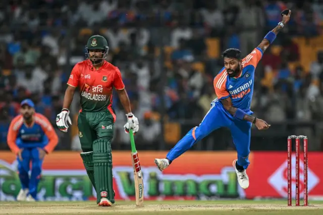 ভারতে খেলে যাওয়া বাংলাদেশের শেষ সিরিজ, গোয়ালিয়রে টিটোয়েন্টি ম্যাচের একটি দৃশ্য 