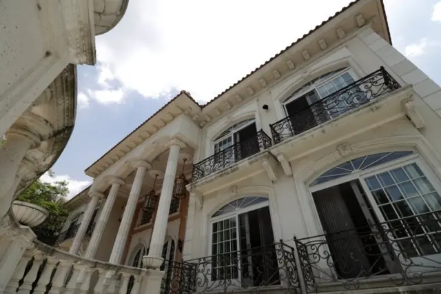 Vista exterior de la casa