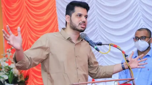 वरुण सरदेसाई