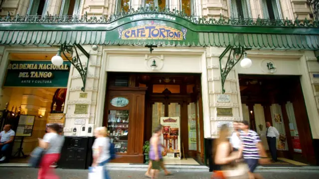Cafe tortoni