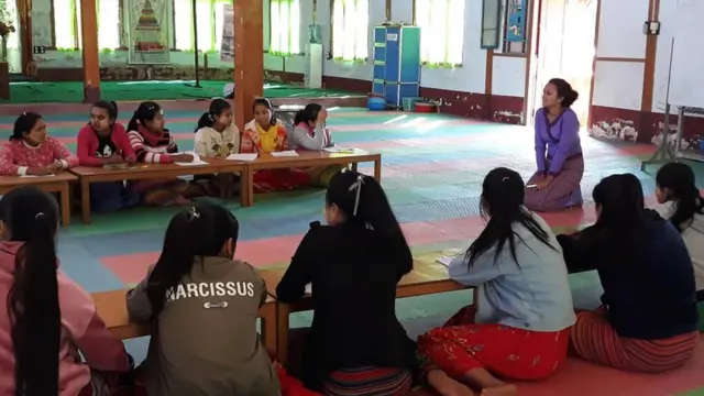 ရှေးရိုးဆန်တဲ့နေရာတစ်ခုမှာ အမျိုးသမီးအခွင့်အရေးတန်းတူညီမျှရေးလုပ်ရတာ စိန်ခေါ်မှုတွေရှိပေမယ့် လိုချင်တဲ့ပန်းတိုင်ကို အရောက်သွားမယ်