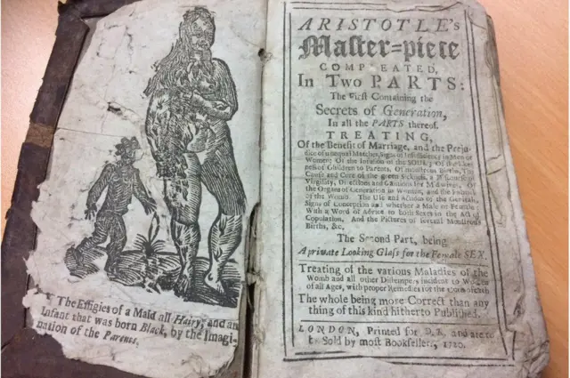 வினோதமான உடலுறவு ஆலோசனைகள் கொண்ட 300 ஆண்டுகள் பழமையான புத்தகத்துக்கு ஏலத்தில் பங்கேற்க தடை