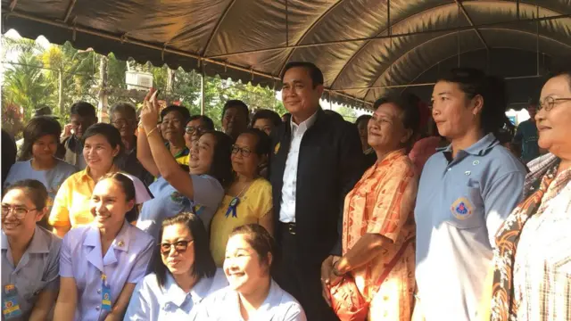 เซลฟี่กับนายกฯ