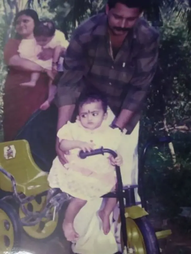 Prema Kumar oo Uthara baaskiil ku ciyaarsiinaya