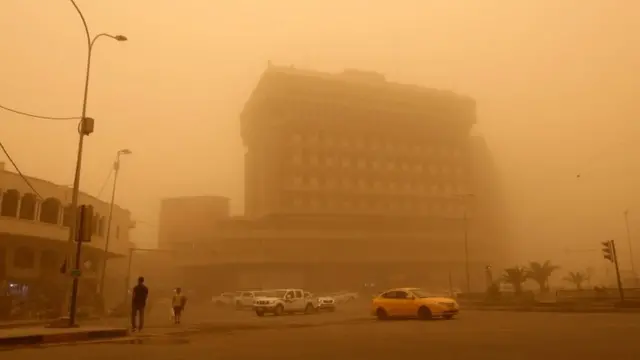 बगदाद में रेत की आंधी