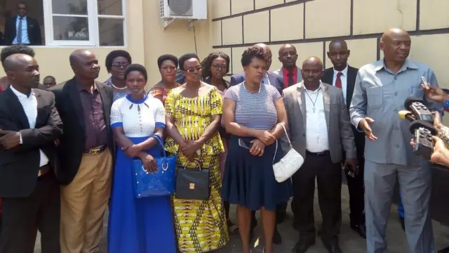 Agathon Rwasa n'abamenyeshamakuru ba CNL