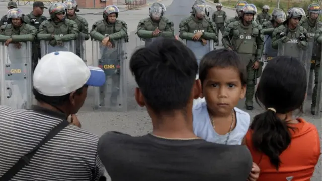 Foto en la frontera entre Colombia y Venezuela.
