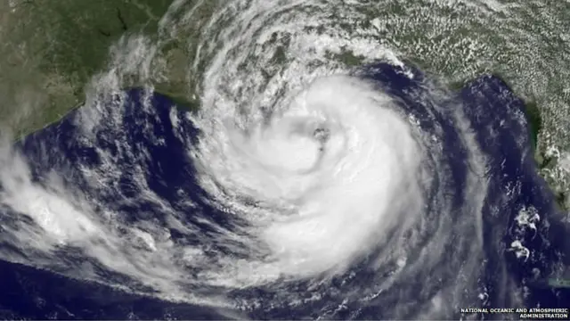 વાવાઝોડાની તસવીર