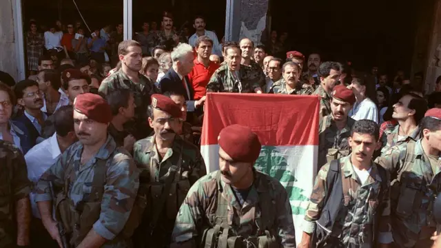 در سال ۱۹۸۹ میشل‌ عون که هوادارانش او را ژنرال می‌خواندند با سوریه وارد جنگ شد