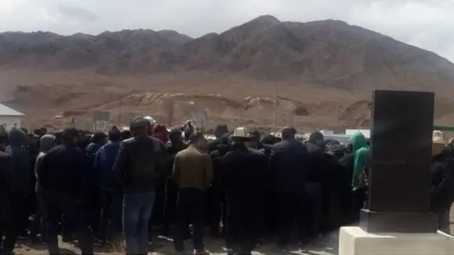 Кызыл-Омполдогу уран кенин иштетүүгө каршы митинг