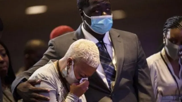 يصبح التضامن إنسانيا حين لا يرتبط بلون البشرة