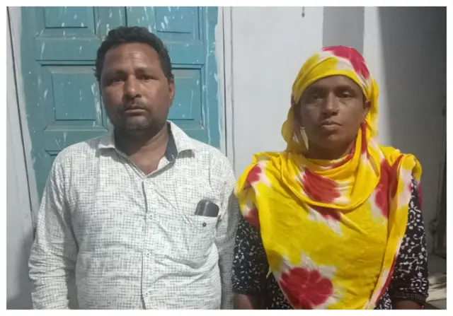 পশ্চিমবঙ্গর দিনহাটার বাসিন্দা ওবায়েদুল খন্দকার ও তার স্ত্রী ১০ দিন আটক ছিলেন রাজস্থানে