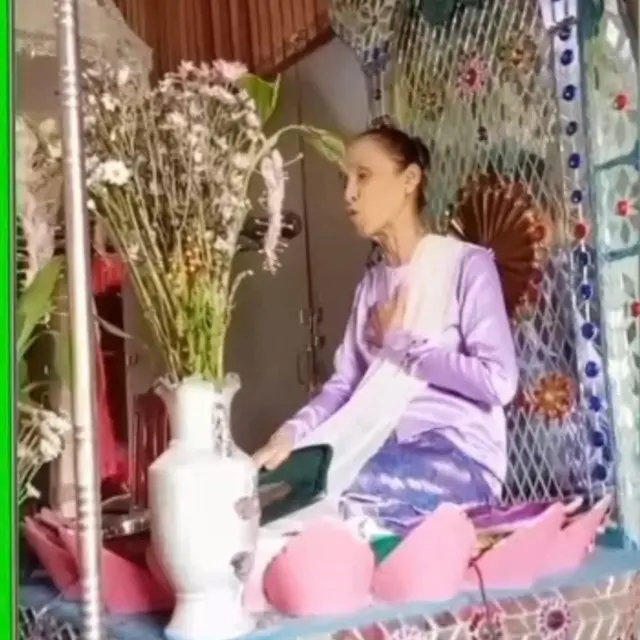 ပလ္လင်ပေါ်တက် တရားဟောလို့ အဖမ်းဆီးခံရတဲ့ အမျိုးသမီး