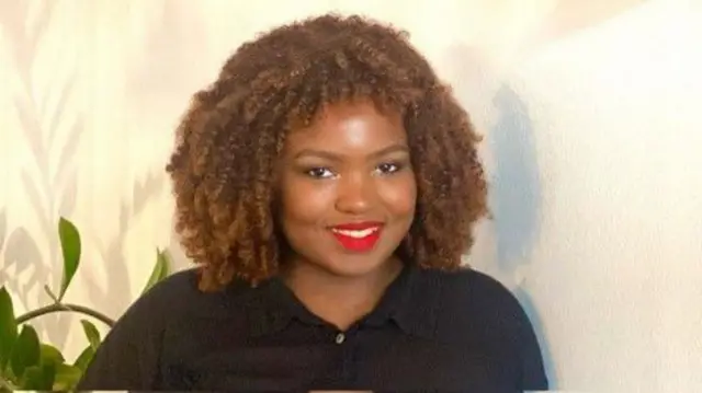 लन्डनमा बस्ने पर्ललाई युगान्डाको मापदण्डको तलब स्वीकार्न भनिएको थियो