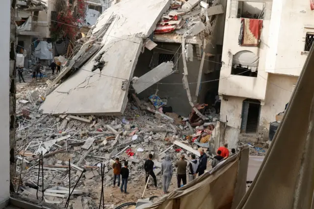 इजरेलले गाजामा लगातार हमला गरिरहेको छ