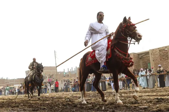 عروض المرماح في أحد موالد الأقصر بصعيد مصر 2025