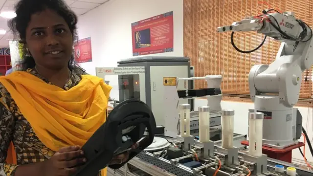 சாதனை மாணவி 'வேண்டாம்'