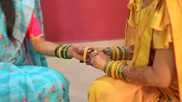 प्रतिकात्मक