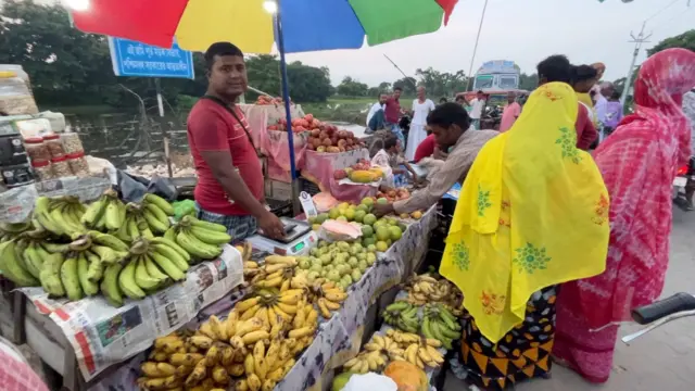 মুর্শিদাবাদ জেলার একটি হাট