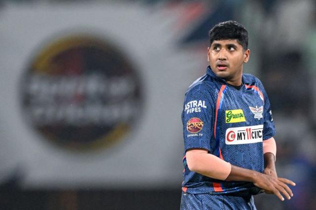 குஜராத் - லக்னோ