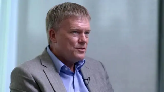 தலைமை நிர்வாக அதிகாரி ரிச்சர்ட் ஹார்ன்.