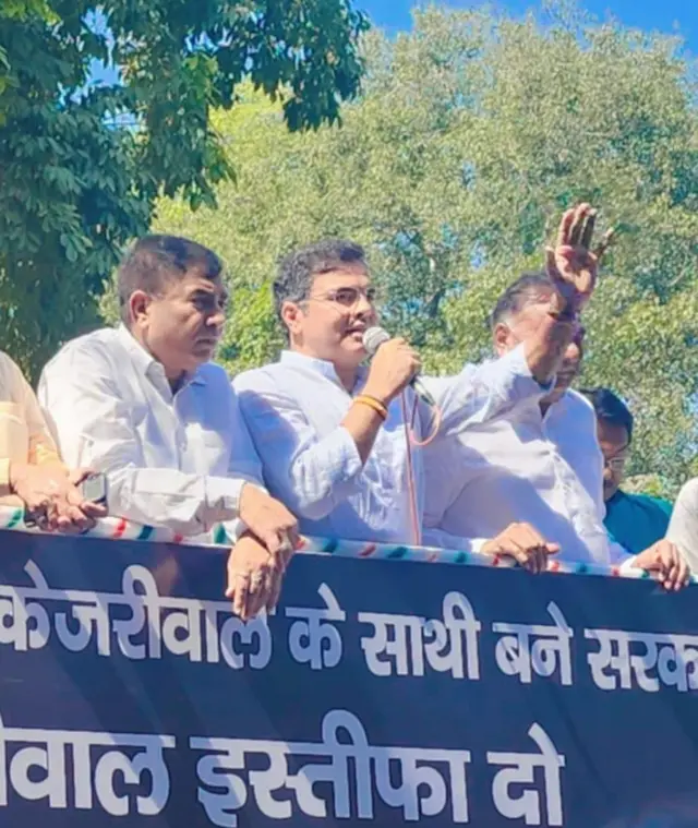 दिल्ली में बीजेपी का प्रदर्शन