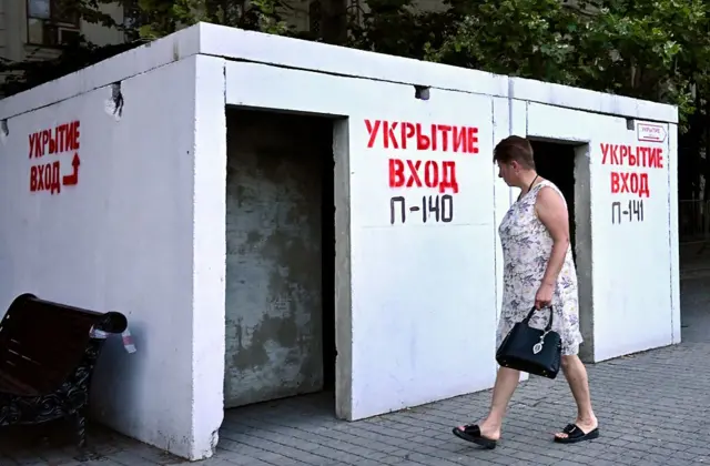 Вход в укрытие в Крыму