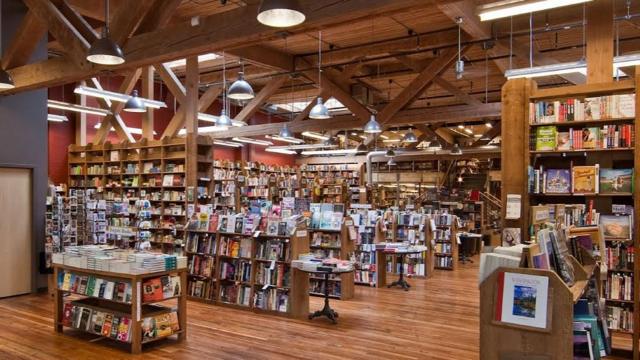 Книжный магазин Elliott Bay Book Company
