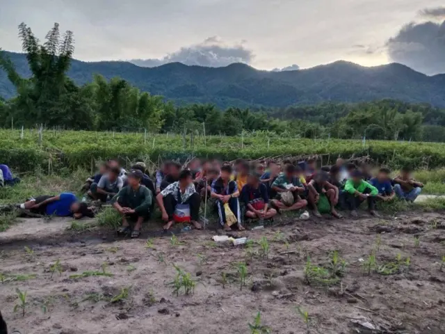 ထိုင်းဘက်ကို ထွက်ပြေးသွားတဲ့ မြန်မာစစ်သားတွေ