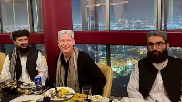 जिब्राइल उमर रिहा होने के बाद अनस हक़्क़ानी के साथ