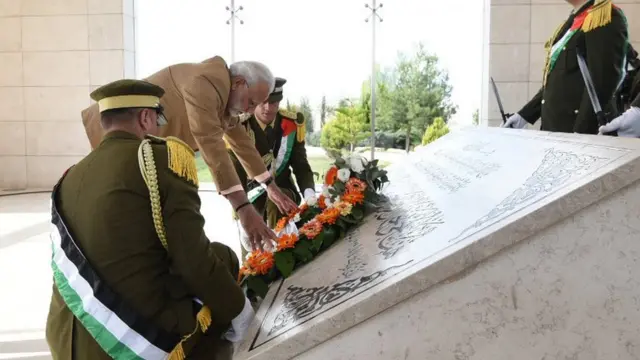 रामल्लाह में मोदी