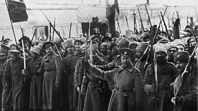 Восставшие солдаты Петроградского гарнизона, февраль 1017 года