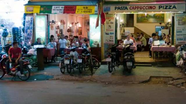 Phố Tây Bùi Viện
