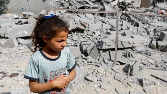 लहान मुलगी 